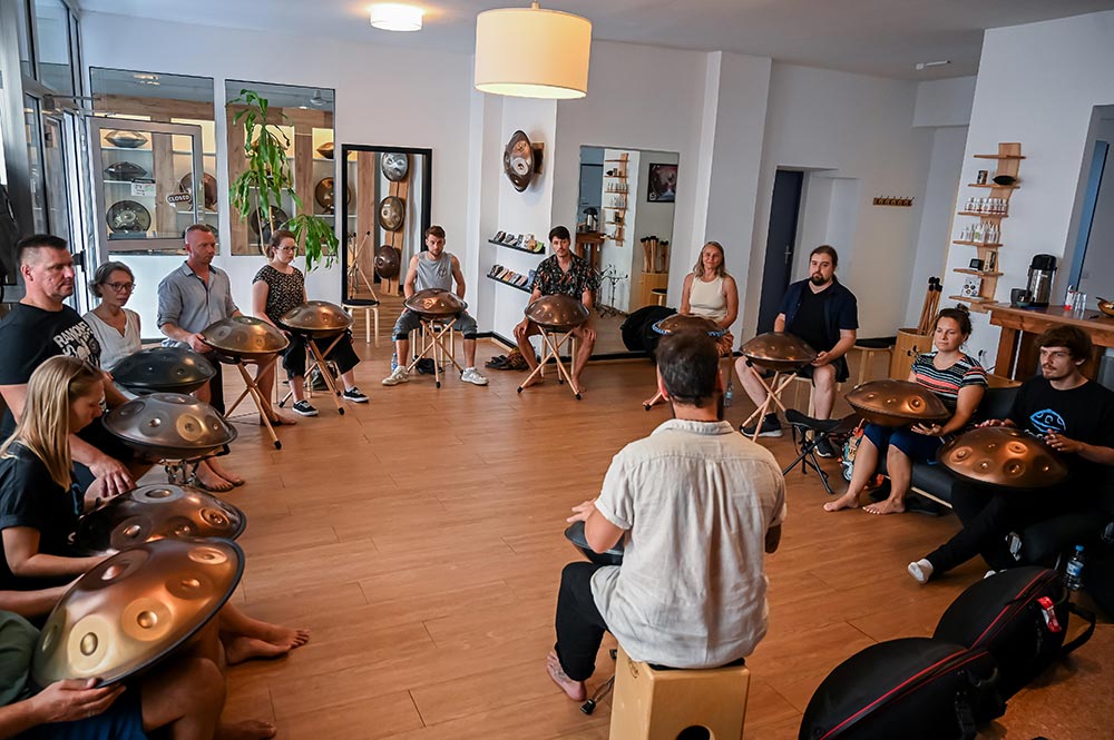 Mainz – Intermediate / Advanced Handpan Workshop with Adrian J. Portia